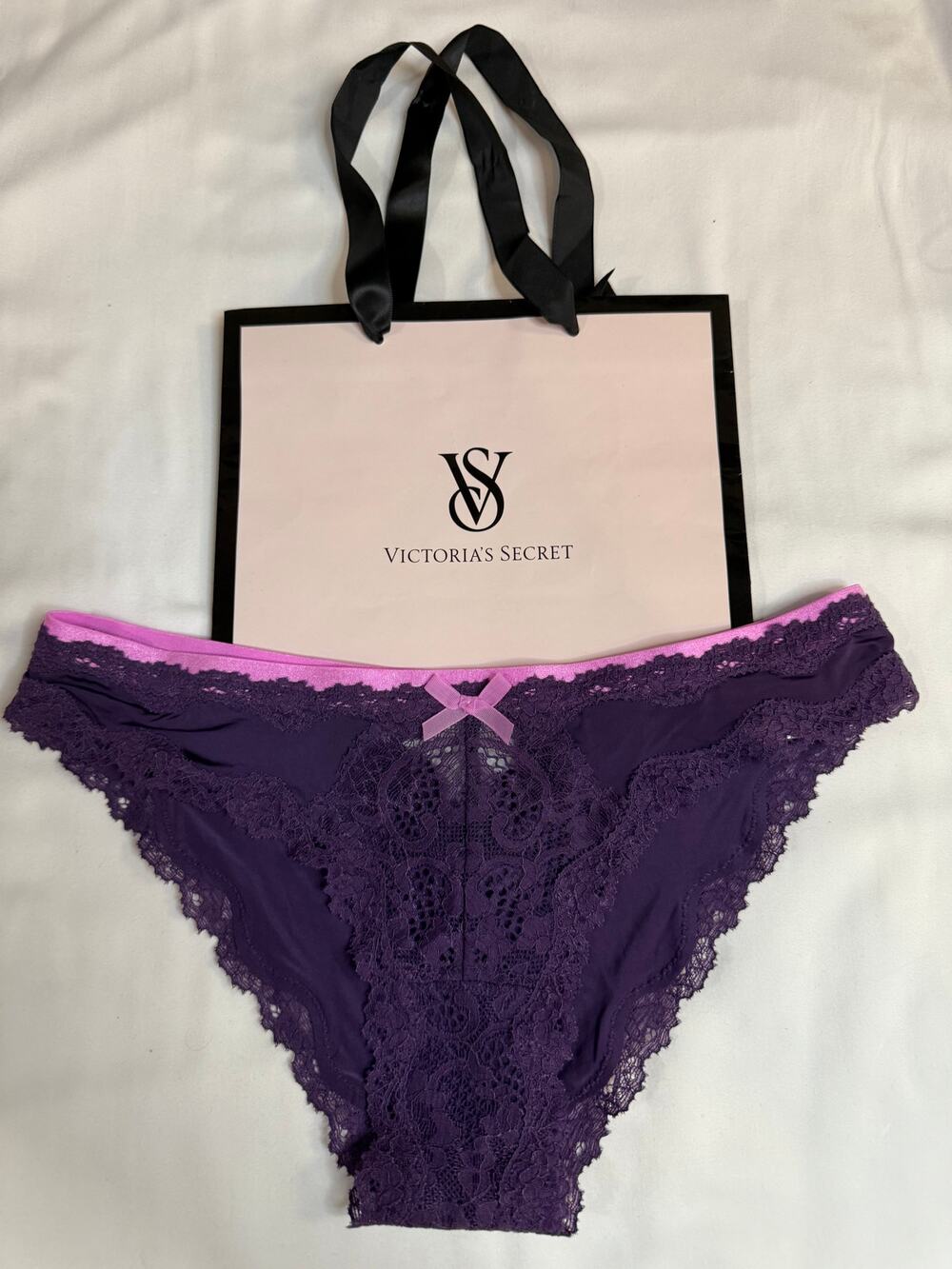 NWT Victoria’s Secret Vintage Bikini Panty – 2015 – Size XS – Purple